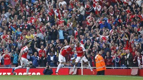 Oezil Yakin Arsenal Bisa Kalahkan Munich