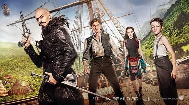Sejenak lupakan warna warni Neverland dalam film Peter Pan (2003), karena dalam prekuel Pan (2015), semua itu nyaris tak bersisa.