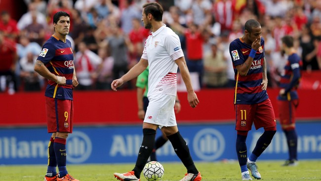 Luis Enrique menyoroti permainan Barcelona di 15 menit babak kedua saat dikalahkan Sevilla 1-2 pada pertandingan La Liga.