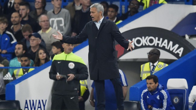 Total, Mourinho mengalami tujuh kekalahan kandang sepanjang kariernya sebagai pelatih bersama Benfica, Uniao de Leiria, Porto, Chelsea, Inter, dan Madrid.