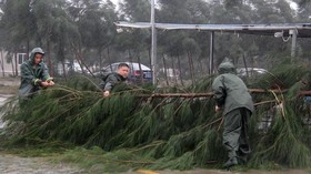 Topan Menerjang Selatan China, Enam Tewas