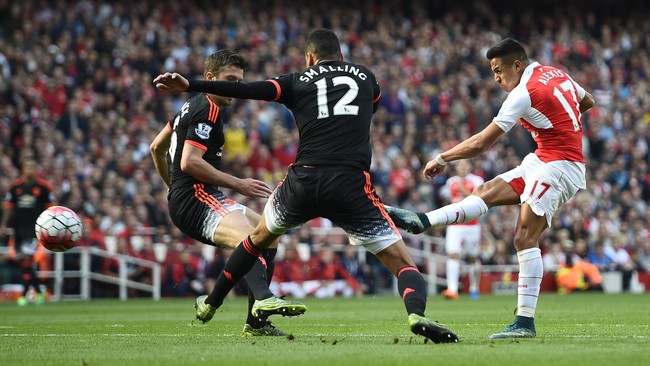 Arsene Wenger mengaku puas Arsenal mampu mencetak tiga gol hanya dalam 20 menit pertandingan saat mengalahkan Manchester United 3-0.