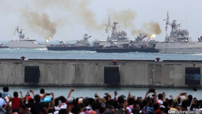 TNI akan kembali mempertunjukkan kekuatan alat persenjataan kepada publik tahun 2017. Tahun ini, TNI mengklaim tak memiliki alutsista baru.