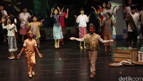 Suka Duka Menjadi Seniman Teater Musikal