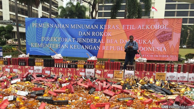 Seluruh barang ilegal yang dimusnahkan merupakan hasil tangkapan Ditjen Bea dan Cukai sejak 2015 lalu.