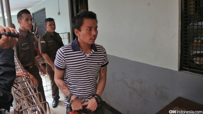 Robbie Abbas menyerahkan semua proses hukum yang akan ditempuh pasca pembacaan vonis kepada pengacaranya.