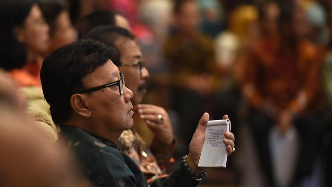 Pembentukan ormas adalah hak setiap warga negara. Ormas juga dibentuk untuk tujuan sosial dengan izin yang bisa dikeluarkan pemerintah daerah.