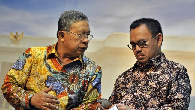 Mahkamah Kehormatan Dewan memanggil Menteri ESDM Sudirman Said selaku pengadu sebagai saksi pertama dalam perkara pelanggaran kode etik Setya Novanto.
