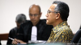 Tiga Hakim PTUN Tak Berani Tolak Duit Suap dari Kaligis