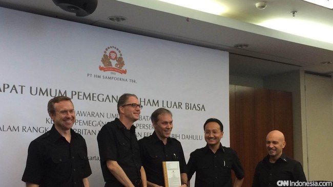 BEI mewajibkan semua perusahaan publik yang terdaftar untuk melepas minimal 7,5 persen dari total modal disetor ke publik paling lambat 30 Januari 2016.