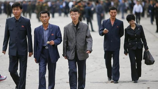 Kim Jong-un Nyoblos di Pemilu Korut, Rakyat Tak Berani Golput Tingkat partisipasi rakyat Korut dalam pemilu 2019 mencapai 99,98 persen. Mereka yang dibolehkan tak memilih hanya yang sedang merantau di luar negeri.