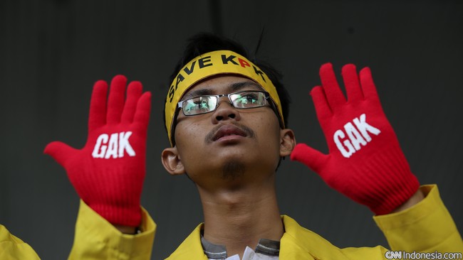 Rapat Dengar Pendapat dibuka pada pukul 13.30 WIB, sempat diskors selama lima menit, dan berakhir dengan pembatalan rapat.