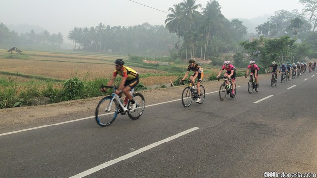 Setelah Tour de Singkarak, Tour de Ijen, dan kini Tour de Flores, Menpora ingin kejuaraan sepeda mengelilingi seluruh pulau di Indonesia (Tour de Indonesia).