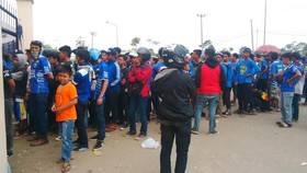 Puluhan Ribu Bobotoh Telah Padati Si Jalak Harupat