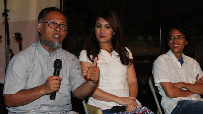 Forum Betawai Bersatu meminta Jokowi fokus pada perbaikan ekonomi ketimbang mengurusi sebuah perkara hukum.
