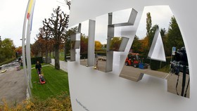 Skandal Korupsi Buat FIFA Kehilangan 67 Juta Poundsterling