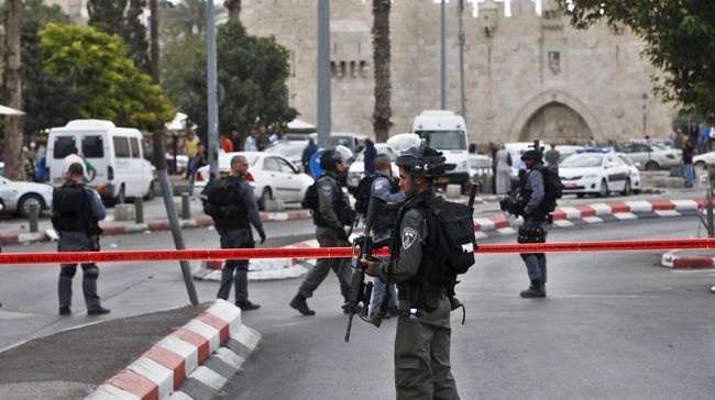 Situasi Memanas, Israel Akan Segel Lingkungan Palestina Mengatasi tensi yang terus memanas, Israel justru menyegel lingkungan Palestina di Yerusalem Timur dan Tepi Barat.