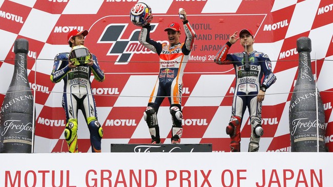 Kecepatan Lorenzo menurun drastis setelah trek Sirkuit Motegi mulai kering. Saat trek masih basah, Lorenzo sempat memimpin hingga lima detik di posisi terdepan.