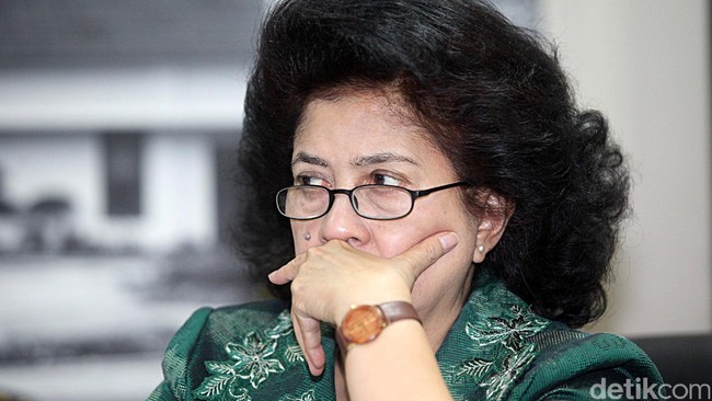 Menteri Kesehatan Nila F Moeloek mengatakan sistem menjadi pencegahan bagi pegawai negeri dan dokter menerima sponsor atau hadiah dari perusahaan farmasi.