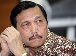 Luhut: Yang Ngomong Jangan Vaksin, Tanggung Jawab Kalau Ada yang Meninggal!