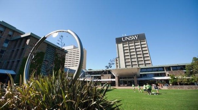 Universitas New South Wales menanggapi serius ancaman teror dalam forum internet 4Chan dan langsung menghubungi kepolisian anti-teror pada Senin (12/10).