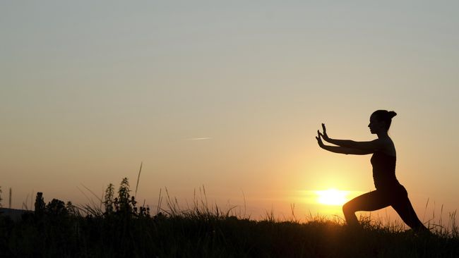 Ada beberapa latihan fisik yang bisa dilakukan untuk mencegah datangnya nyeri sendi akibat osteoarthritis.