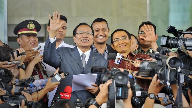 Guna mengungkap pemburu rente dalam mekansime pengadaan minyak ke Pertamina selama ini, Menko Rizal Ramli meminta hasil audit Petral diproses hukum.