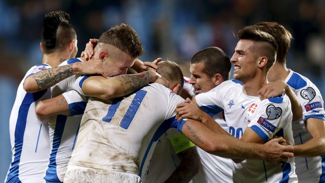 Slovakia dan Irlandia Utara telah dipastikan lolos ke fase gugur 16 besar. Padahal, kedua tim tersebut lolos dengan kondisi peringkat tiga terbaik.
