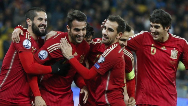 Untuk pertama kalinya dalam satu dekade terakhir, Spanyol tak menurunkan satu pun pemain Barcelona di lapangan.
