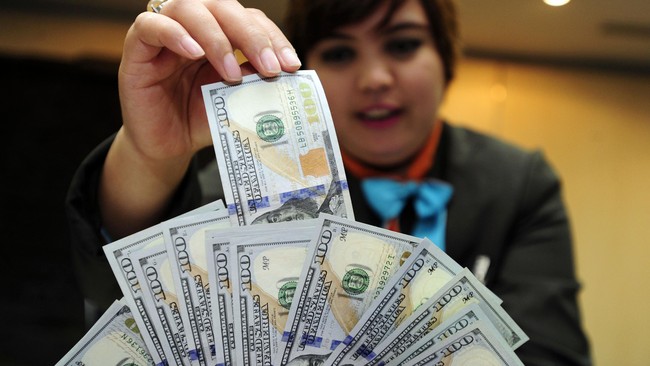 Ekonom Senior Kenta Institute, Eric Sugandi mengatakan dampak kenaikan suku bunga The Fed bisa positif atau negatif terhadap rupiah tergantung kapan kenaikannya