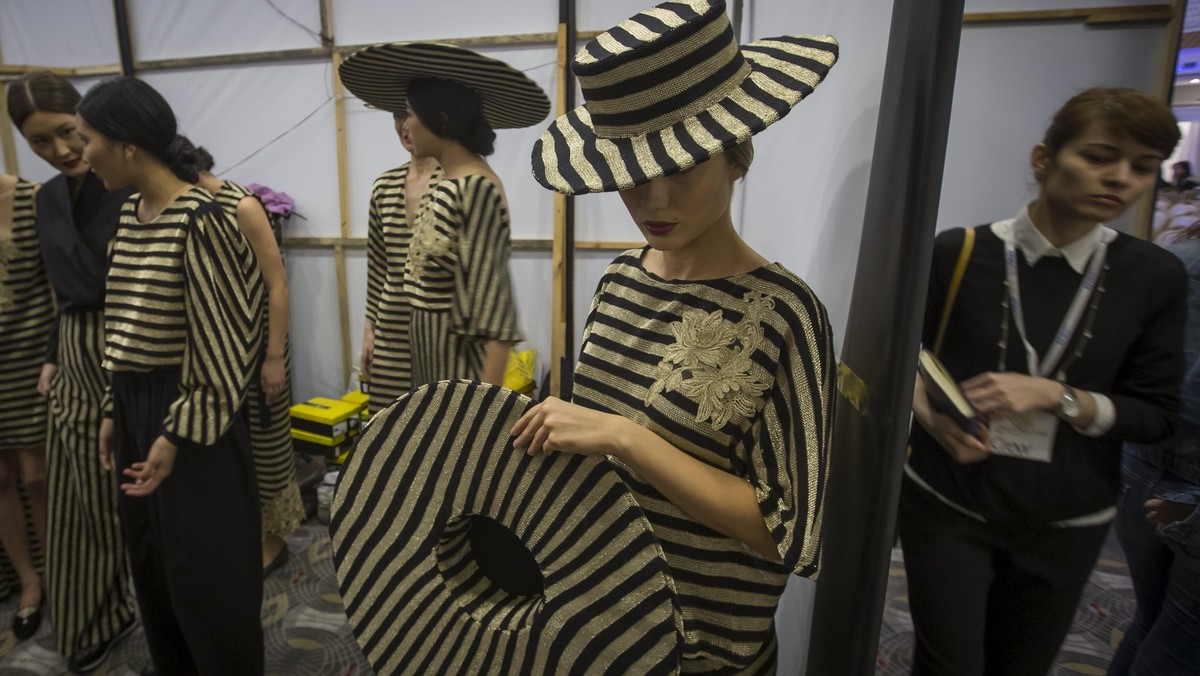 Kazakhstan Fashion Week Ramaikan Pekan Mode Dunia