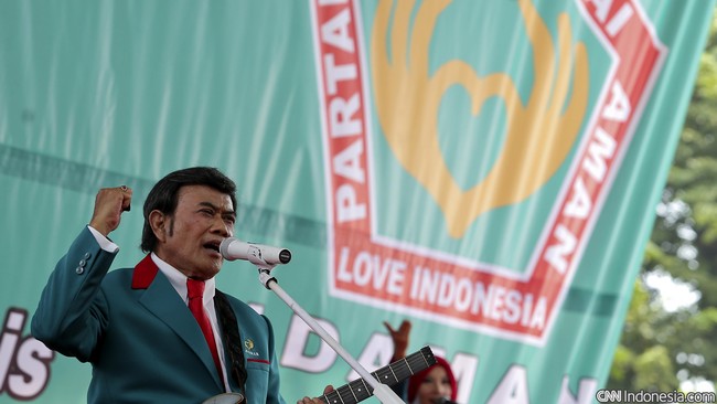 Gugatan Partai Idaman terhadap KPU ditolak oleh PTUN, karena majelis hakim PTUN menilai tidak berwenang mengadili perkara tersebut.