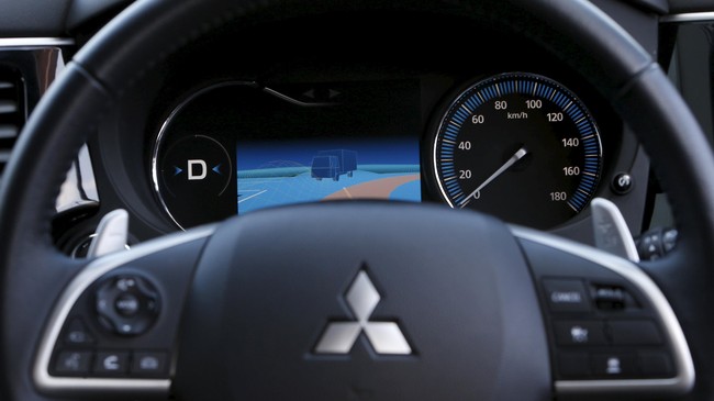 Kemenperin mengusulkan penundaan diskon bea masuk mobil CBU asal Jepang karena dinilai hanya akan menghambat masuknya investasi pengembangan mobil baru.