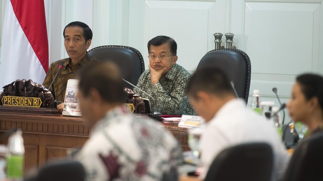 Presiden Jokowi mengungkapkan dalam rapat terbatas membahas kemudahan berbisnis ada Menteri yang menyebut sulit untuk tembus angka 40 besar.