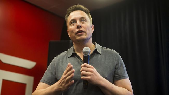 Elon Musk Beri Ide Tanam Kecerdasan Buatan di Otak Manusia