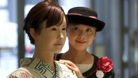 Robot Seks Mirip Manusia Diprediksi Bakal Kian Ramai
