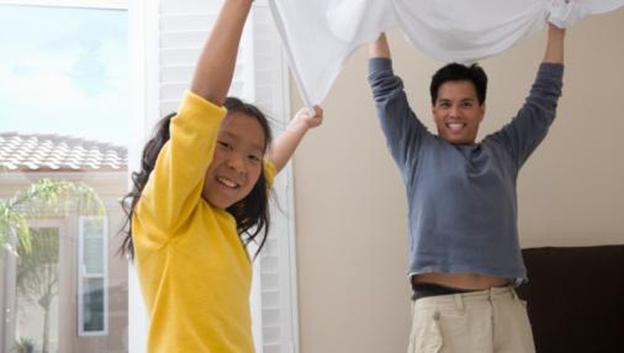 Pentingnya Andil Ayah dalam Mengasuh Anak Perempuan