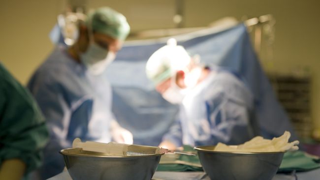 Sepanjang 2015, Rumah Sakit Cipto Mangunkusumo mencatat operasi transplantasi ginjal hingga lebih dari 120 prosedur.
