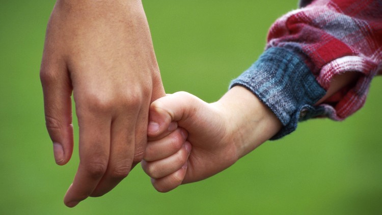 Kebiasaan Ini Tanpa Disadari 'Melecehkan' Seksualitas Anak Ada lho, Bun, kebiasaan yang tanpa kita sadari 'melecehkan' seksualitas anak.