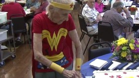 Wonder Woman Rayakan Ulang Tahun Ke-103