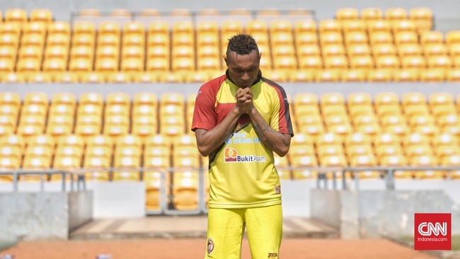 Pelatih PSM Makassar Robert Rene Alberts memuji ketajaman striker anyar, Titus Bonai, yang berhasil mencetak dua gol di laga uji coba.