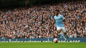 Sterling Hattrick, ManCity Hancurkan Bournemouth 5-1