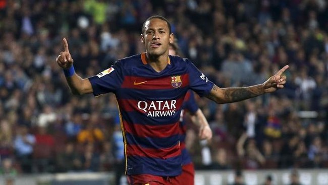 Penyerang Barcelona, Neymar Jr., mengakhiri rumor kepindahannya ke Manchester United setelah menyatakan akan segera memperpanjang kontrak dengan Blaugrana.