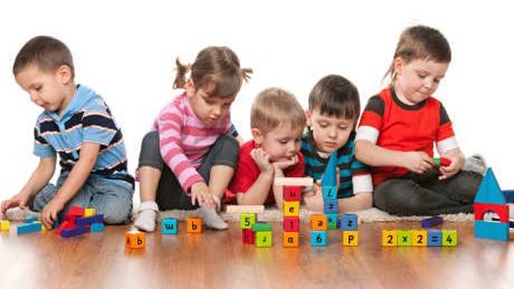 Pendidikan sensorik penting lho, Bun, untuk tumbuh si kecil, Bun. Apa ya alasannya?