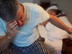 Ada Buktinya! Bapak-bapak yang Insomnia Lebih Rentan Impotensi