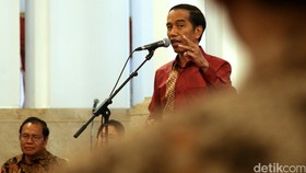 Jokowi Minta Pemda Mampu Terapkan Izin Investasi Kilat