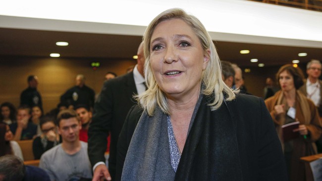 Marine Le Pen diduga meniru pernyataan eks rivalnya, Francois Fillon, dalam sebuah pidato kampanye sebelum kalah pada putaran pertama pemilihan umum.