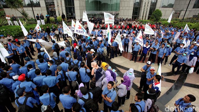 Kapolda Metro Jaya Irjen Tito Karnavian akan menindak tegas jika pekerja memblokir jalan saat demo yang dijadwalkan pada 28-30 Oktober digelar.
