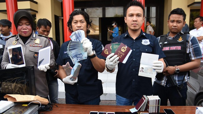 Berdasarkan data, Imigrasi bekerjasama dengan Kepolisian RI telah mengamankan sebanyak 419 tersangka WN Asing.