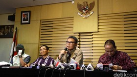 KPK Tahan Dewie Limpo dan Empat Tersangka Suap PLTMH